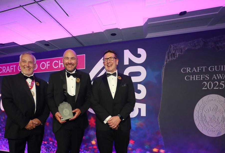 Matt Lord from ESS wins 2025 Public Sector Chef Award 