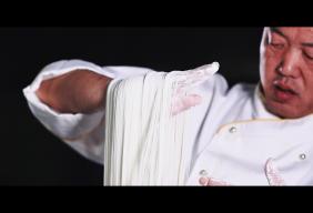 Fears of a demise of the Chinese restaurant industry, due to a lack of chefs, has led to the launch of the first Chinese-specific catering course in the UK. 