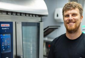 Rational makes 2 culinary films with Michelin-starred chef Tom Barnes