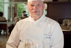 James Tanner hands Salon Chef Director baton over to Steve Munkley