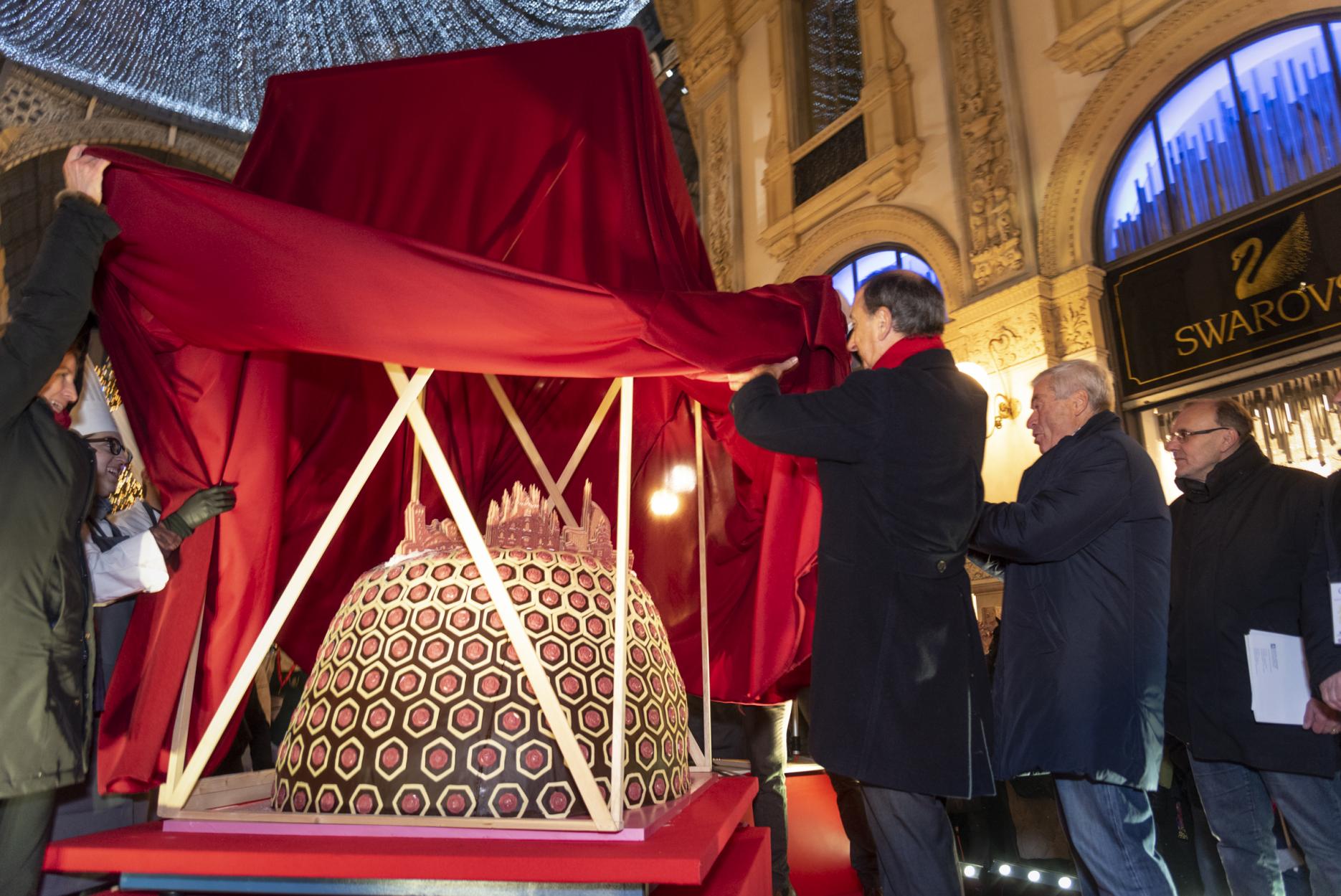 Milan's 'largest' ever panettone