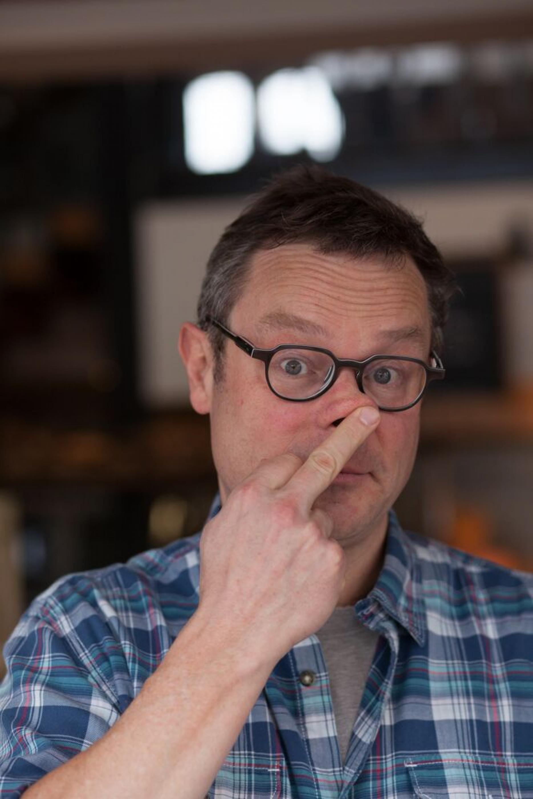 Hugh Fearnley-Whittingstall turns up his nose at 'factory' meat