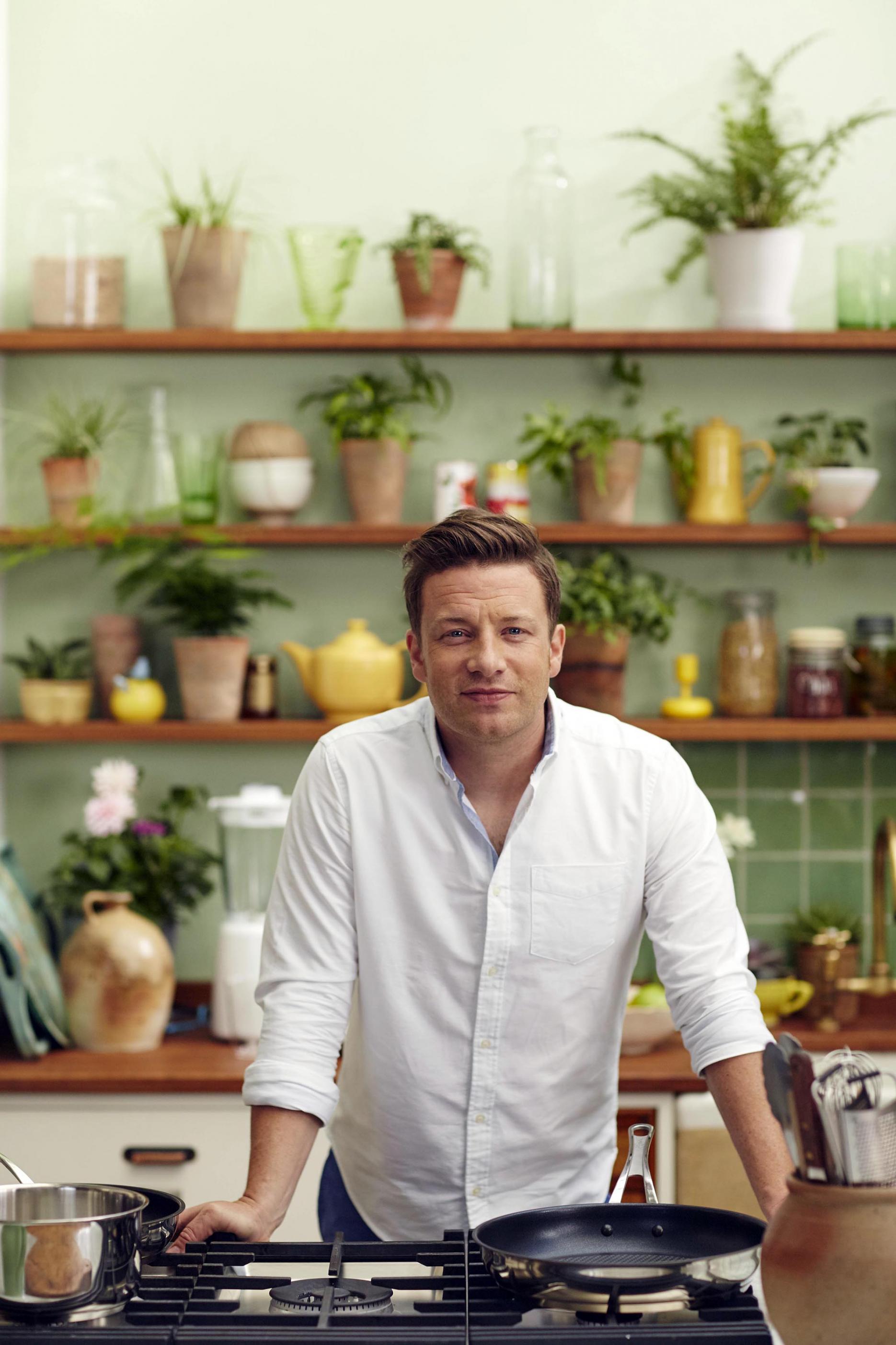 Jamie Oliver to shut six restaurants