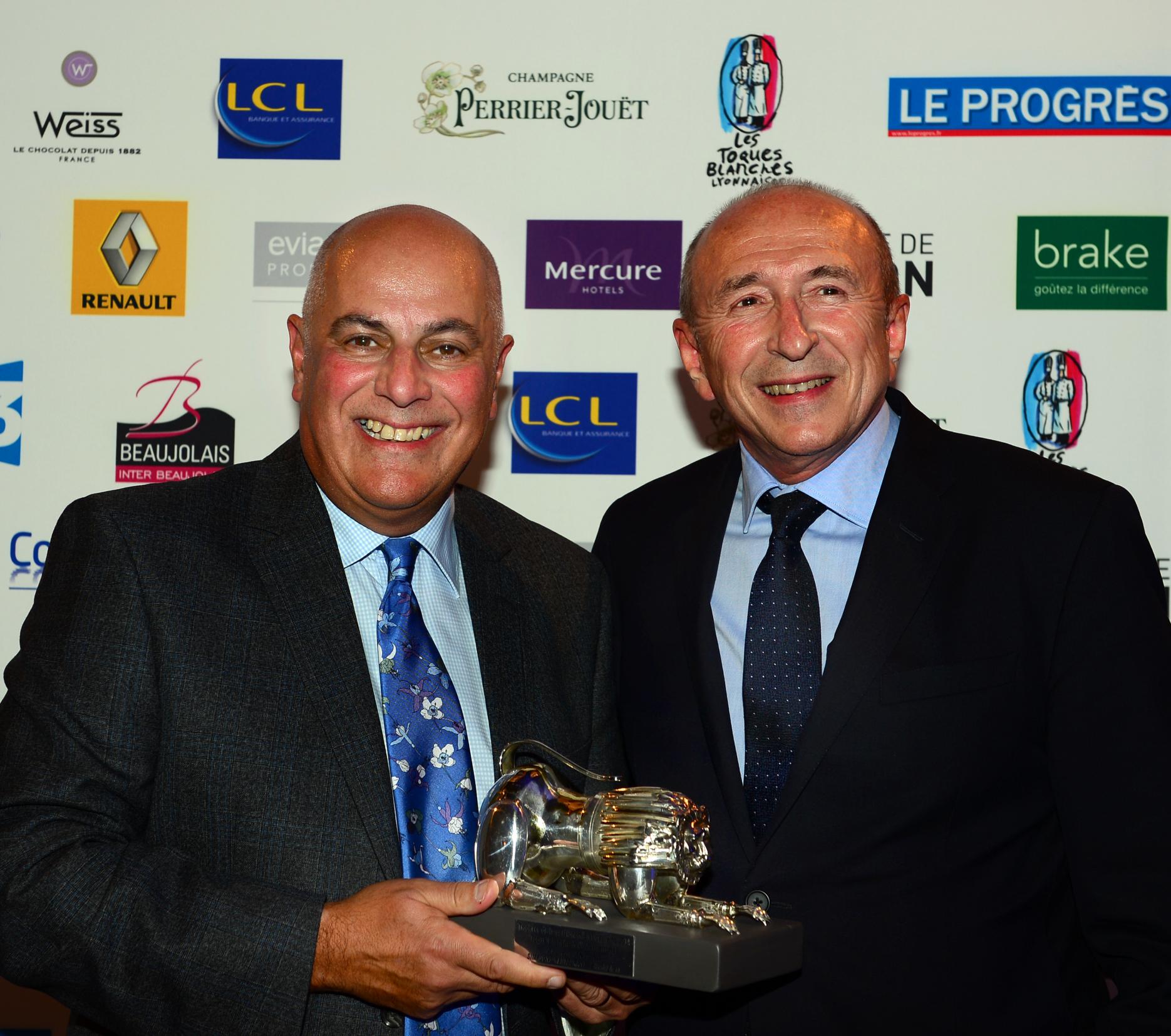 Andreas Antona collecting his award from Mayor of Lyon, M Collomb International Chef year awarded Andreas Antona gastronomie des vins lyon