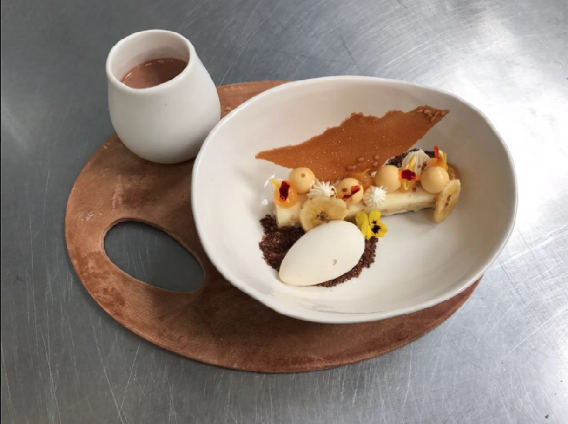 An example of a dish made using a 3D printer