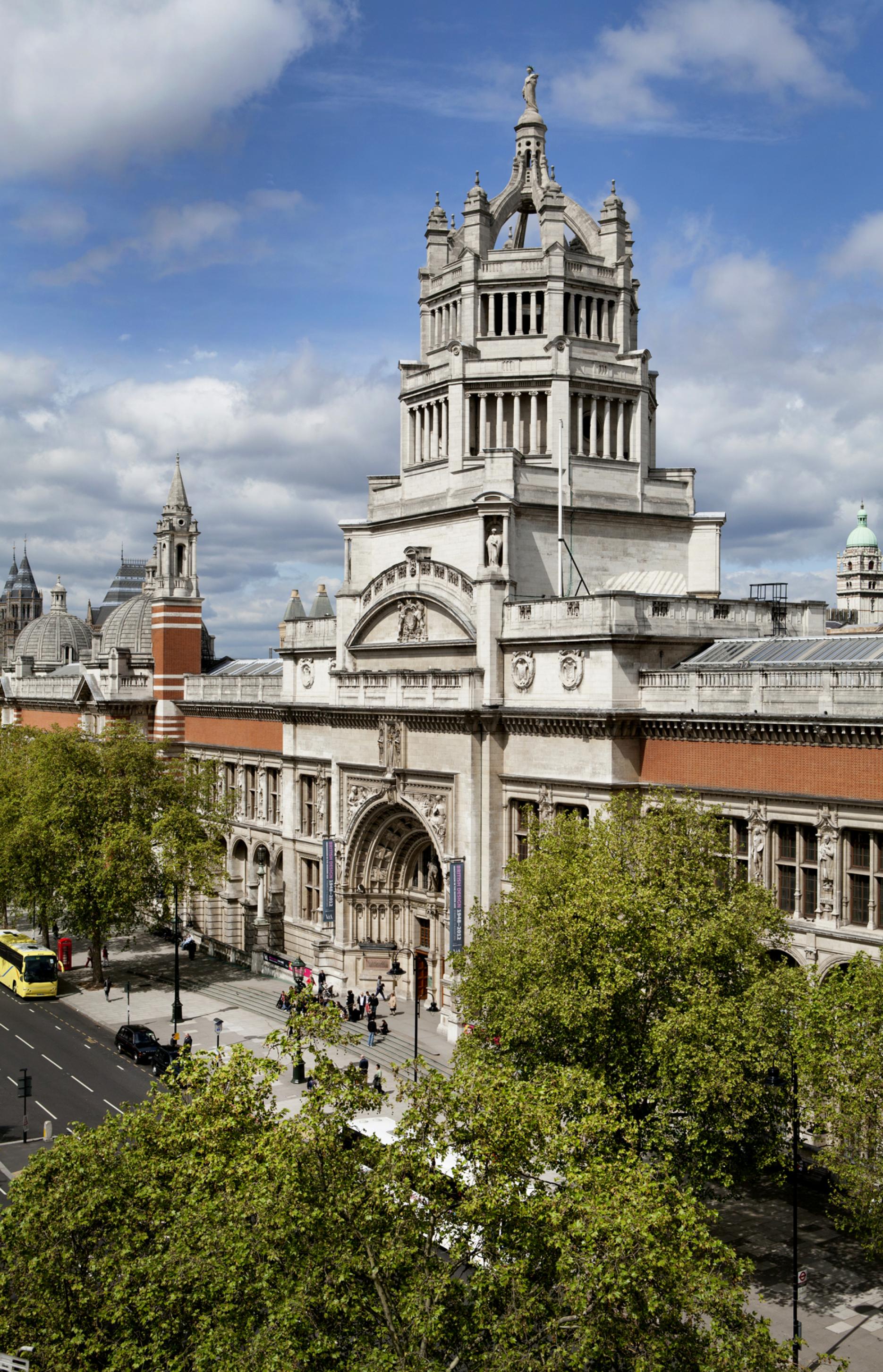 V&A